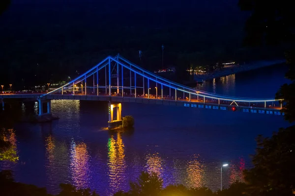 Ночной Вид Пешеходный Мост Через Днепр Киеве Украина Июль 2020 — стоковое фото
