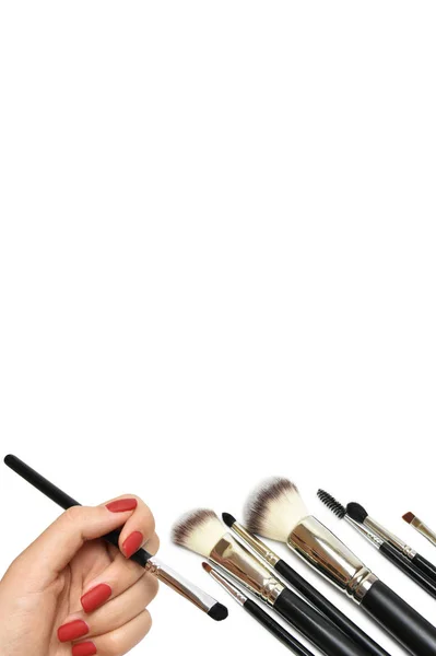 Cepillos de maquillaje aislados sobre un fondo blanco —  Fotos de Stock