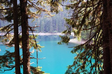Karadağ Durmitor Milli Parkı buzul Siyah Göl ve dağların Manzara.