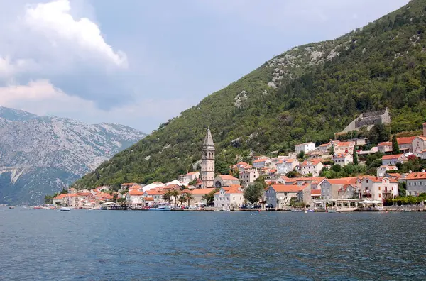 Karadağ'ın Akdeniz manzarasının manzara manzarası.