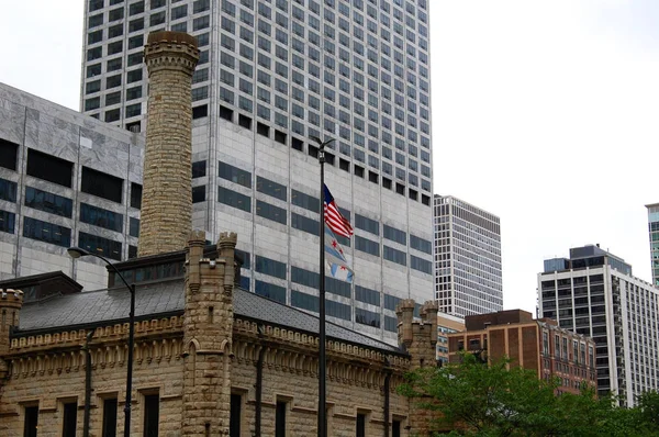 Chicago, Abd'de Su Kulesi Yeri ve Amerikan bayrağı