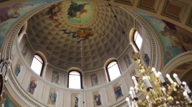 New York, ABD - 5 Mart 2019: Eski katolik kilise sunağında mimari mimari mimari sanat katedrali kilisesi Hristiyanlık tarihi kutsal din dini