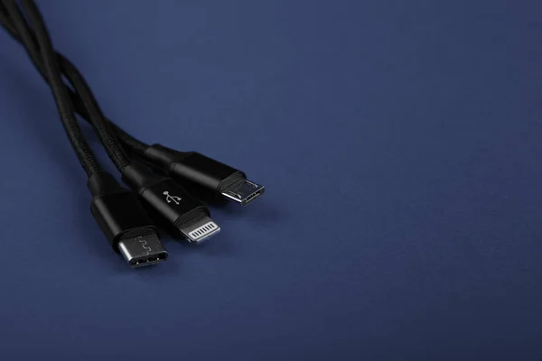 Primer Plano Del Cable Usb Universal Diferentes Adaptador Enchufes Usb — Foto de Stock