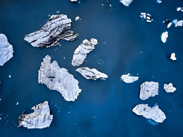 Izlanda Glacier lagün havadan görünümü. Buzdağları üst görünüm — Stok fotoğraf