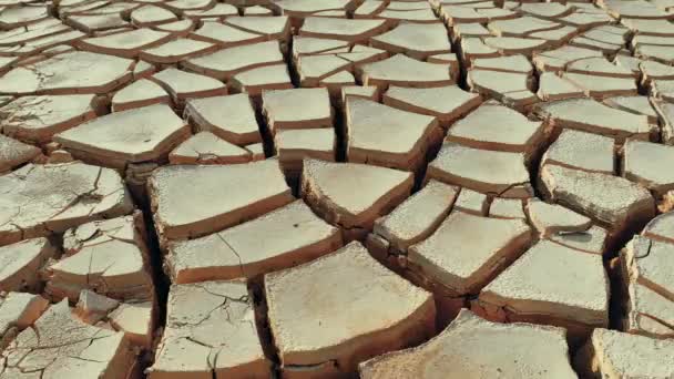 Wüste Luftaufnahme Eines Schönen Risses Boden Textur Tiefe Risse Auswirkungen — Stockvideo