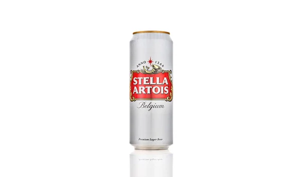 Wit kan grote België bier - Stella Artois - op witte achtergrond. — Stockfoto