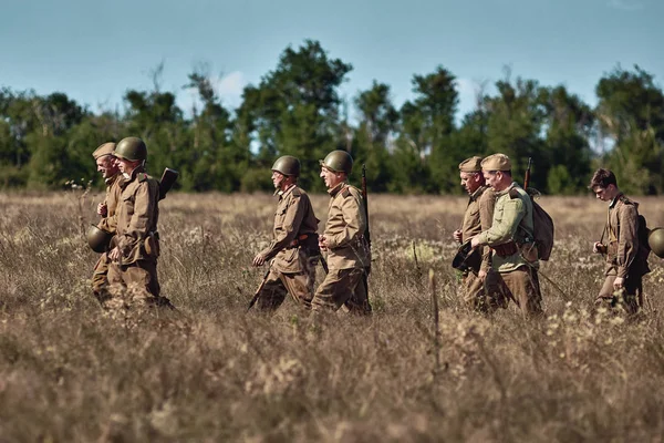 Kızıl Ordu askerleri. Askeri tarihi yeniden yapılandırma