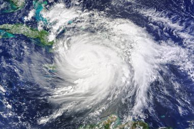 Kasırganın Gözü. Dünya Kasırgası. Dünya gezegeninde tayfun. Kategori 5 süper tayfun kıyıya yaklaşıyor. Dış uzaydan görüntü. (NASA tarafından desteklenen bu görüntünün elementleri)
