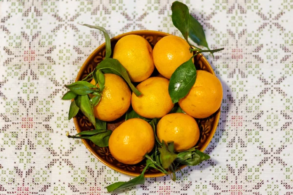 Tangeriner Apelsiner Mandariner Klementiner Citrus Med Blad Keramisk Platta — Stockfoto