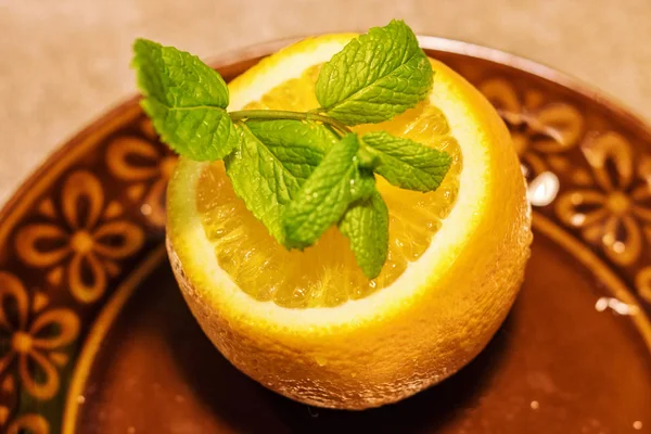 Sliced Orange Mintsliced Orange Mint Ceramic Plate Ceramic Plate — Stock Photo, Image