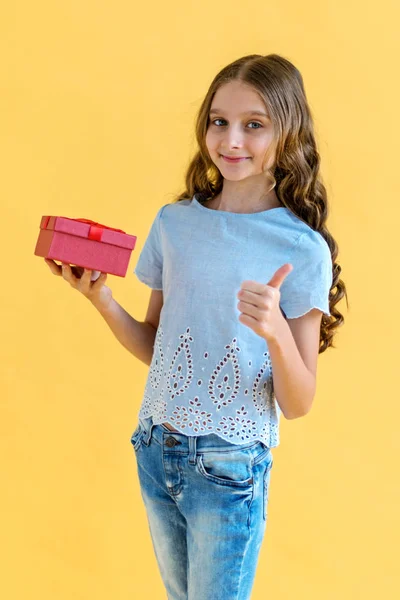 Girl Holding Gift Concept Celebration Valentine Day — Stock Photo, Image