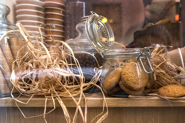 Janela Loja Pães Registro Por Meio Tábuas Corte Pão Biscoitos — Fotografia de Stock