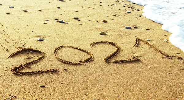 Feliz Año Nuevo 2021 Texto Playa Del Mar Resumen Foto — Foto de Stock