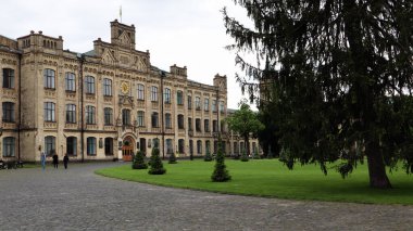 Ukrayna, Kiev - 2 Haziran 2020. Yazın Kiev Politeknik Enstitüsü. Ukrayna Ulusal Teknik Üniversitesi Görünümü