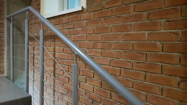 Здание Красного Кирпича Современной Лестницей Стиле Лофт Металлическими Перилами Лестница — стоковое фото