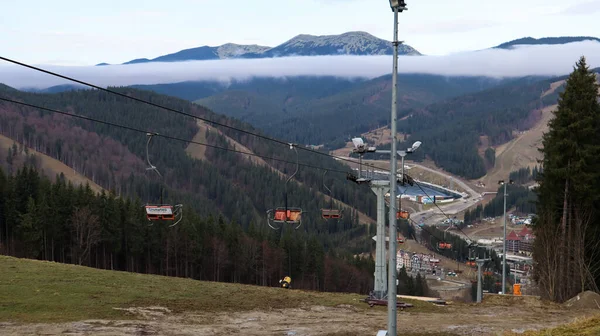 Ucrânia Bukovel Novembro 2019 Vista Outono Estância Esqui Com Teleférico — Fotografia de Stock