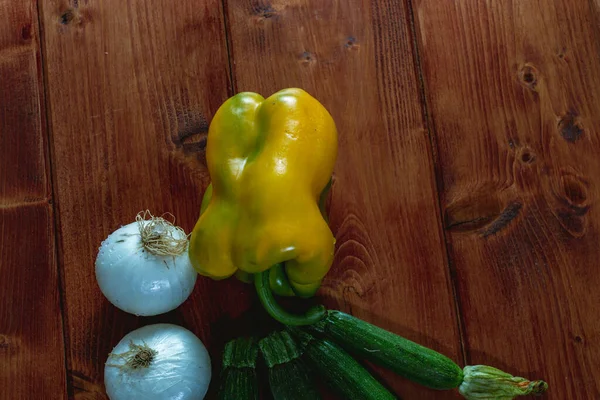 Still Life Fresh Vegetables Garden Wooden Table Onions Zucchini Yellow — Stock Photo, Image