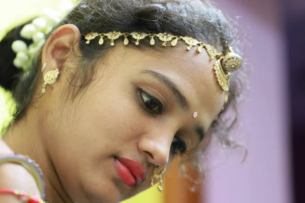 Face Beautiful North India Girl Gold Rakhdi Borla Traditional Rajasthani — Stock Photo, Image