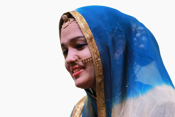 Una Hermosa Mujer Feliz Vistiendo Oro Atrajo Nath Afecto Nariz —  Fotos de Stock