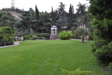 Kırım. Doğa, dağlar, deniz, orman.