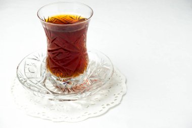 Kristal Camda Türk Çayı