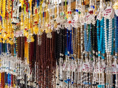 Türkiye'de Renkli Parlak Tespih Mağazası