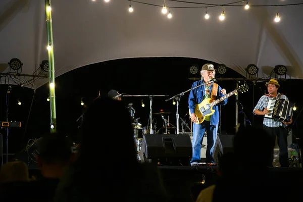 Khao Kho, Tayland - Fab 2, 2024: Surachai Chantimathawn, Caravan grubundan Nga Caravan olarak da bilinir, 2024 Khao Kho Festivali 'nde bir konser verdi..