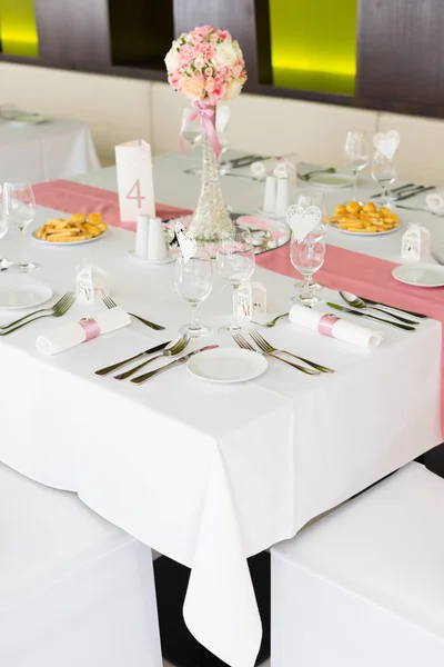 Mesa Chique Para Jantar Casamento — Fotografia de Stock