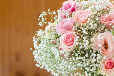 güzel bir beyaz düğün buketi detay