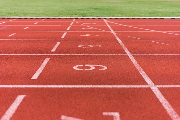 Pista Corrida Borracha Vermelha Piso Esporte Livre — Fotografia de Stock