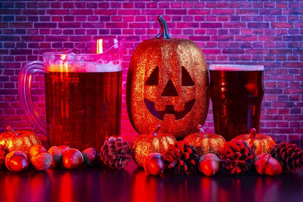 Halloween pumpkin with a Beer jug and beer pint — Zdjęcie stockowe