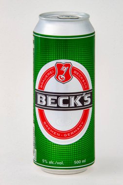 Calgary, Alberta, Kanada. Haziran 08, 2020. İzole edilmiş bir Beck 'in Tallboy Bira Kutusu beyaz arka planda.