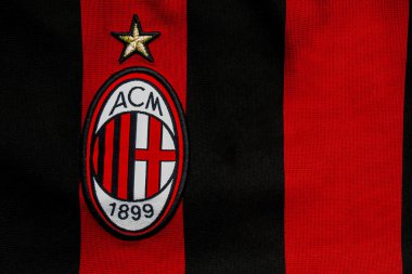 Calgary, Alberta, Kanada. 10 Temmuz 2020. AC Milan forma logolarına yakın.