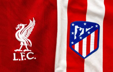 Calgary, Alberta, Kanada. 11 Temmuz 2020. Liverpool FC, Atletico de Madrid 'e karşı logo formalarına yakın.