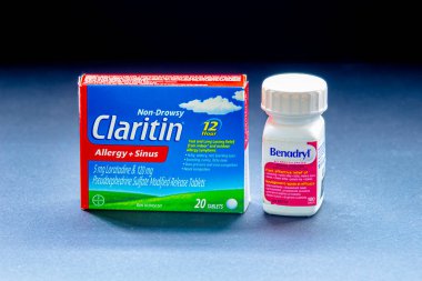 Calgary, Alberta, Kanada. Ekim, 6, 2020. Loratadine, alerji tedavisinde kullanılan bir ilaç olan Claritin adı altında satılıyor. Benadryl gibi. Alerji tedavisinde kullanılan bir antihistamin..