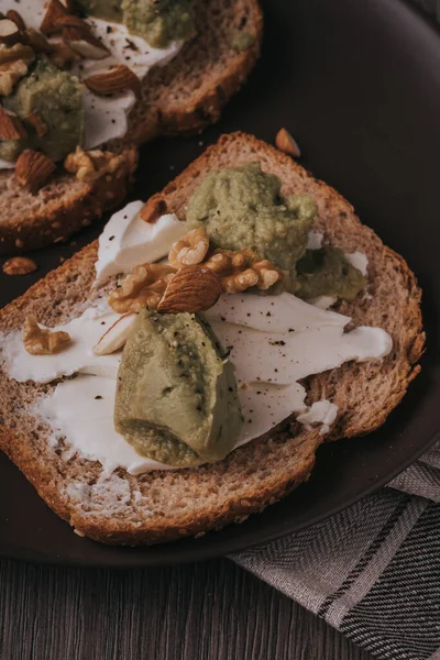 Delicious Cheese Avocado Toast — Stock fotografie