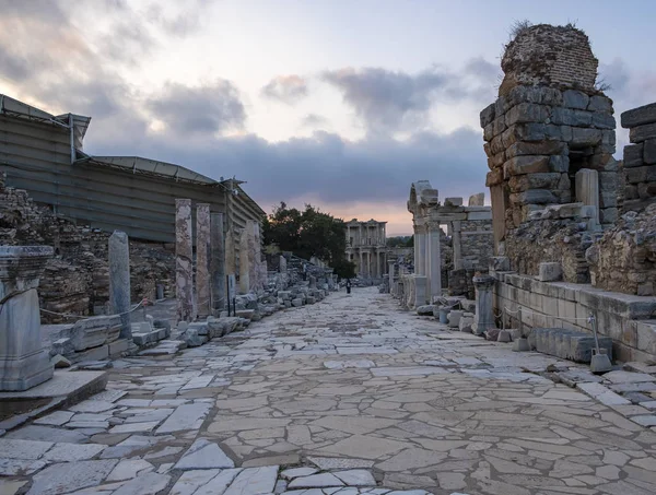 古代都市エペソ エフェス 古代建築物 エペソはトルコの古代都市を最も訪れた セルクイズミルトルコ — ストック写真