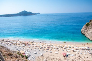 Antalya, Türkiye. 29 Eylül 2019 'da Türkiye' nin Antalya kentinde yer alan Kaputas Sahili, gök mavisi sular ve altın kumlarla ünlüdür..