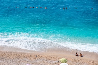 Antalya, Türkiye. 29 Eylül 2019 'da Türkiye' nin Antalya kentinde yer alan Kaputas Sahili, gök mavisi sular ve altın kumlarla ünlüdür..