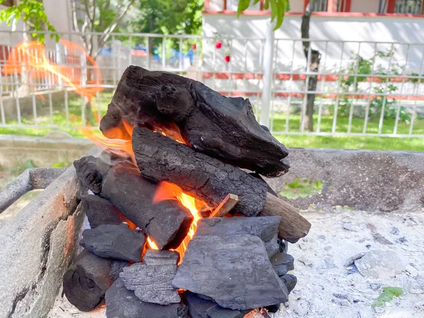 Nahaufnahme Und Selektiver Fokus Brennbarer Holzkohle Feuerrot — Stockfoto