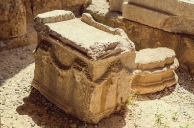 Rodos, Yunanistan'da Yunan kültürünün antik kalıntıları. Yunan kültürünü gezive keşfetmek.