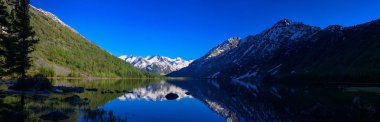 Orta Multa Gölü, altay, Sibirya, Rusya Panoraması