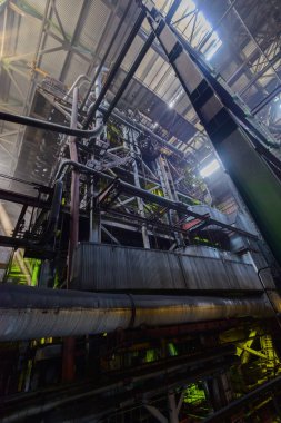 Termik santral endüstriyel kazan iç görünüm.