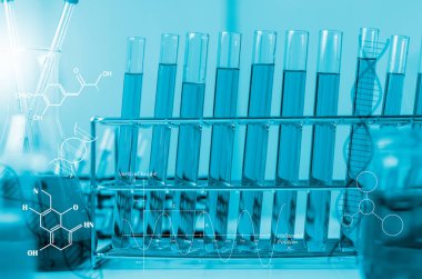 Test tüpü ve bilimsel deneyler, kimyasal sıvı içeren laboratuvar camları., 