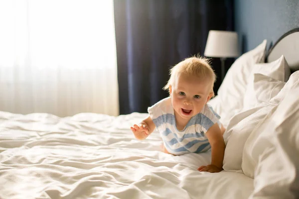 Beautiful Baby Boy Sweet Child Lying Bed Playing Bed Bath — Stock Photo, Image