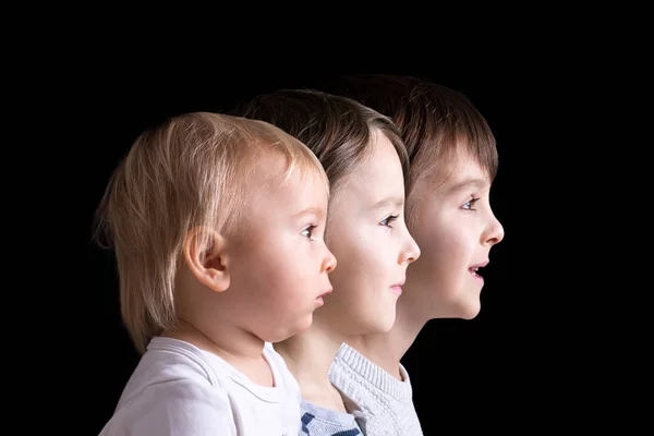 Portret Familie Trei Băieți Imagine Profil Lor Toate Într Rând — Fotografie, imagine de stoc