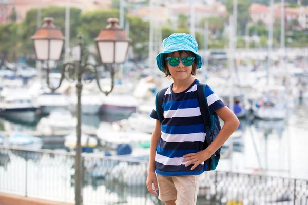 Cute Boy Preschool Child Posing Sunglasses Street Harbor Fashion Children — Stock Photo, Image