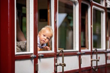 Güzel çocuk, Bebek Çocuk, Vintage giysiler giymiş, zevk 