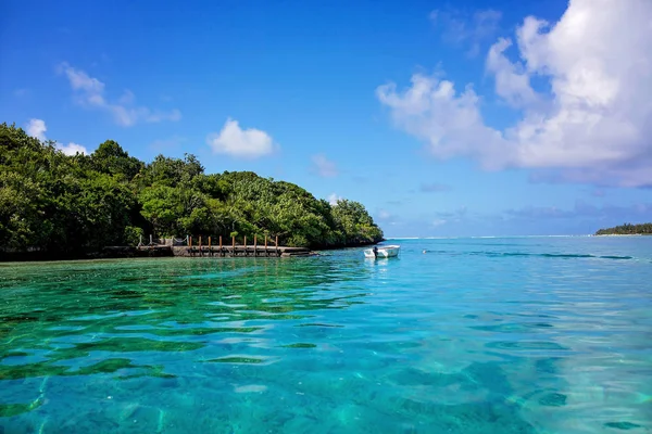 Hermoso increíble fondo de la naturaleza. Mar de sol azul tropical. Luxu. — Foto de Stock