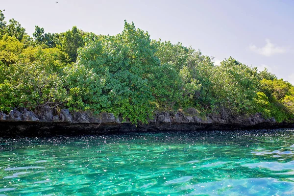 Hermoso increíble fondo de la naturaleza. Mar de sol azul tropical. Luxu. — Foto de Stock